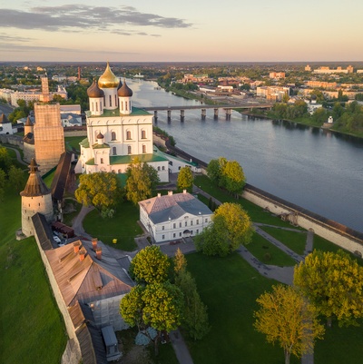 УЗНАЙ ПСКОВСКИЙ КРЕМЛЬ УЗНАЙ ПСКОВСКИЙ КРЕМЛЬ