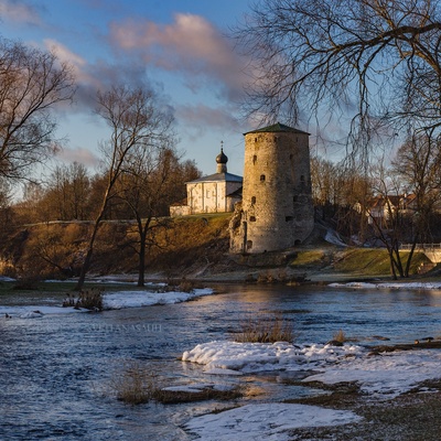 Прогулка вдоль крепости Прогулка вдоль крепости